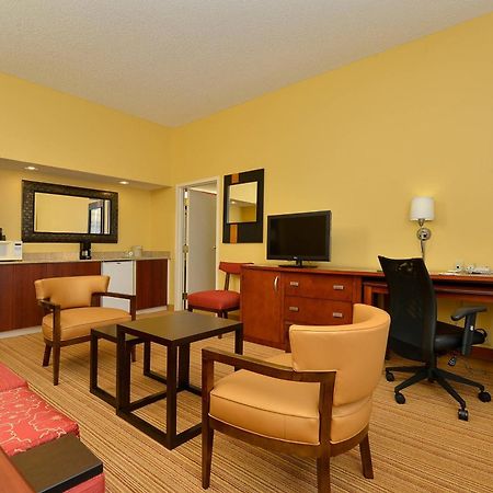 Courtyard By Marriott Bentonville Luaran gambar