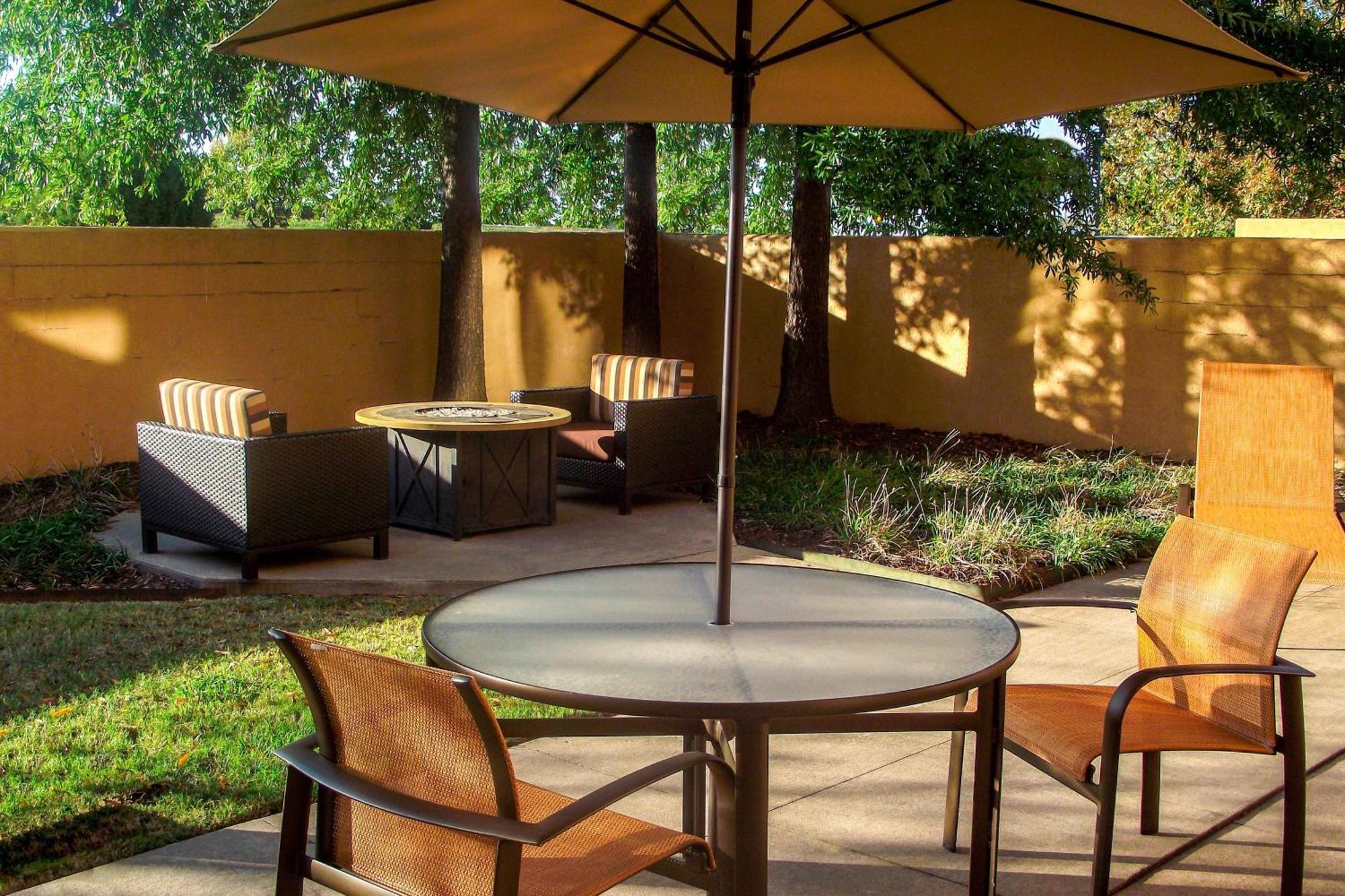 Courtyard By Marriott Bentonville Luaran gambar
