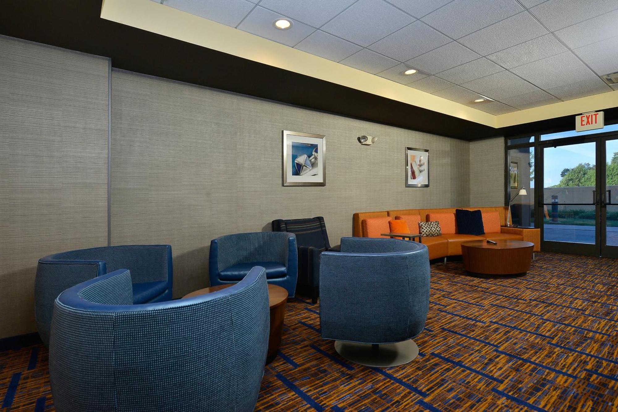 Courtyard By Marriott Bentonville Luaran gambar